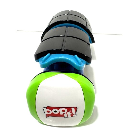 BOP IT! TETRIS Electronic Handheld Family Game Tested and Works! Hasbro 2013 - Picture 4 of 6